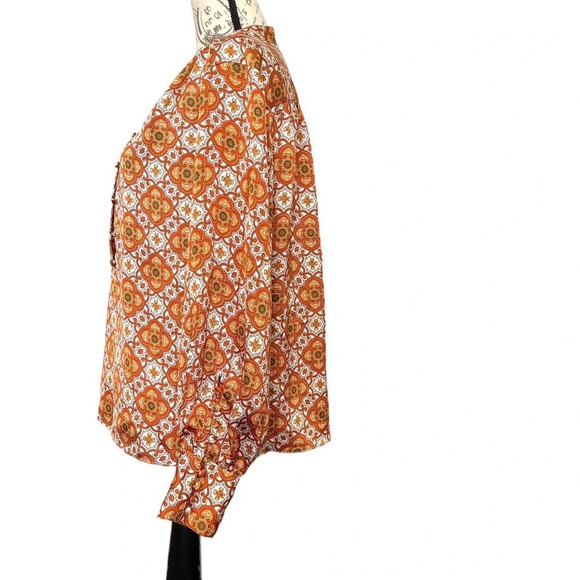 Ryegrass Button Front Silky Satin Top Size Medium - Picture 5 of 8